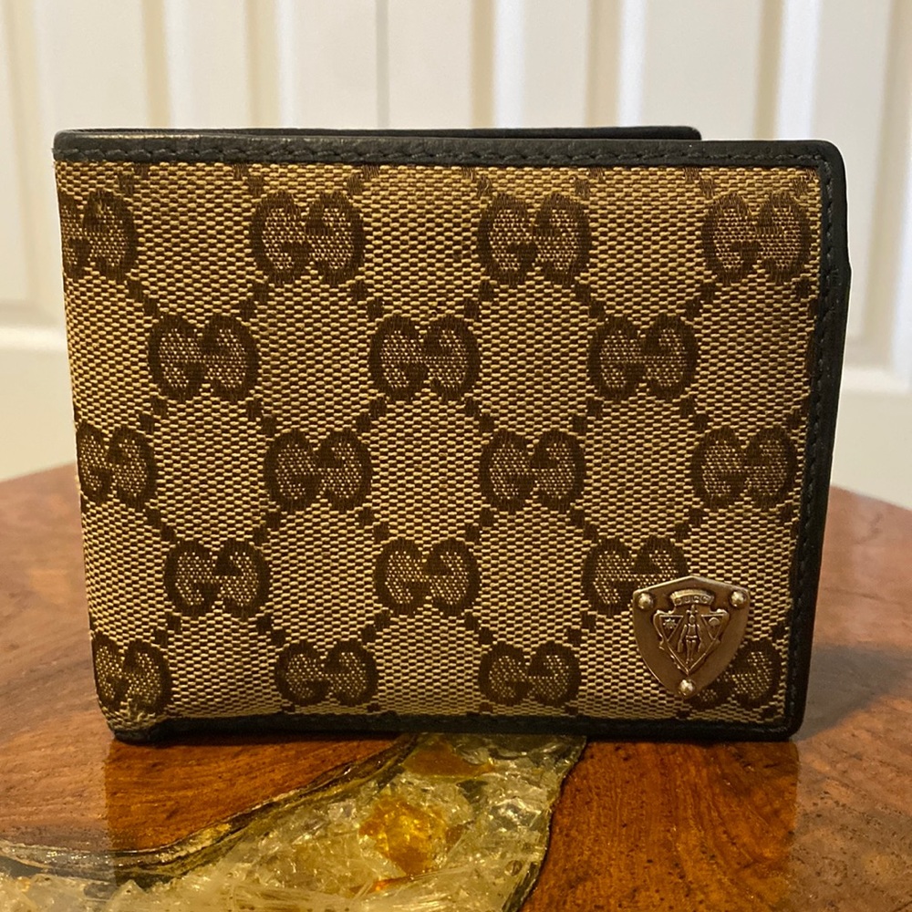 Gucci Vintage Canvas And Leather Bifold Wallet - Mint Condition!